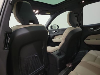 2026 Volvo XC60 Plug-In Hybrid T8 Plus