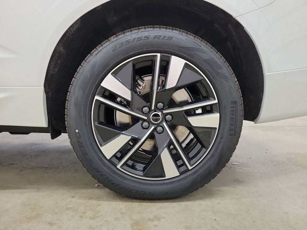 2026 Volvo XC60 Plug-In Hybrid T8 Core