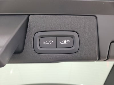 2026 Volvo XC60 Plug-In Hybrid T8 Ultra