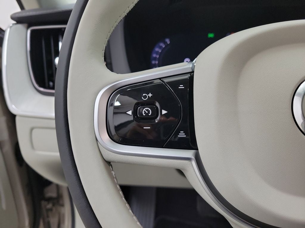 2026 Volvo XC60 Plug-In Hybrid T8 Ultra