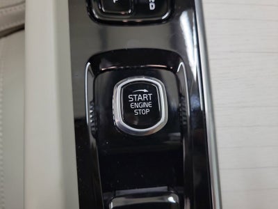 2026 Volvo XC60 Plug-In Hybrid T8 Ultra