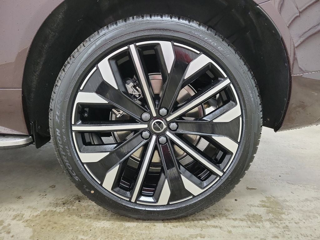 2026 Volvo XC60 Plug-In Hybrid T8 Ultra