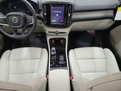 2026 Volvo XC40 B4 Plus