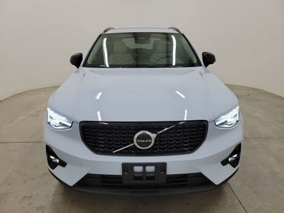 2026 Volvo XC40 B4 Plus