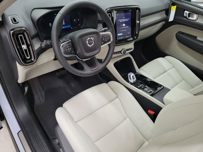 2026 Volvo XC40 B4 Plus