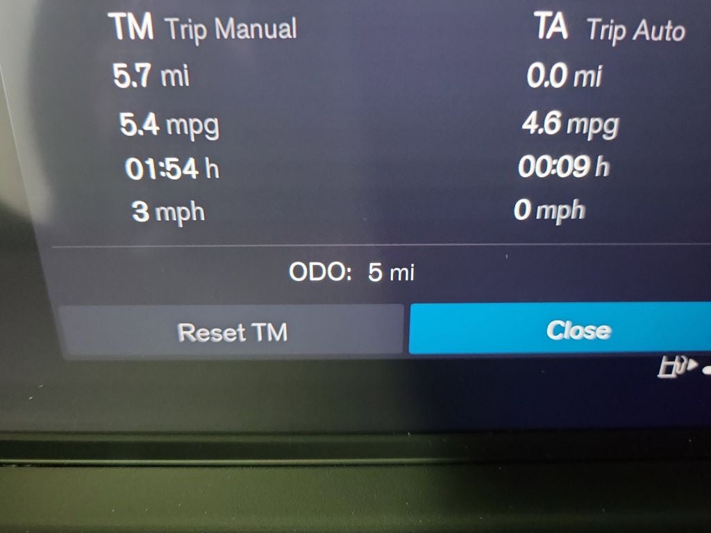 2026 Volvo XC40 B4 Plus