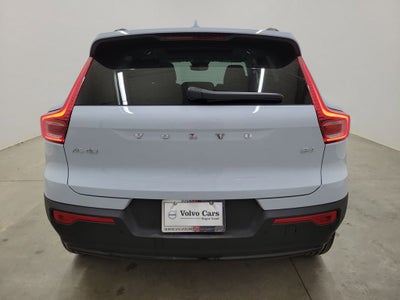 2026 Volvo XC40 B4 Plus