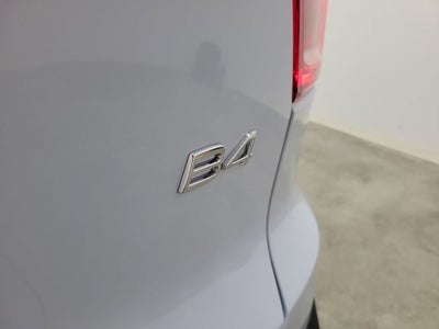 2026 Volvo XC40 B4 Plus