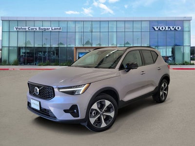 2026 Volvo XC40 B4 Plus