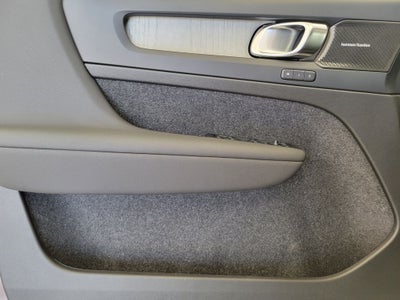 2026 Volvo XC40 B4 Plus