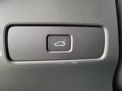 2026 Volvo XC40 B4 Plus