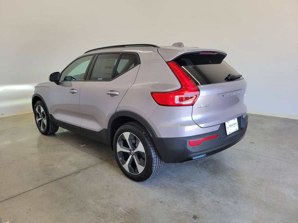 2026 Volvo XC40 B4 Plus