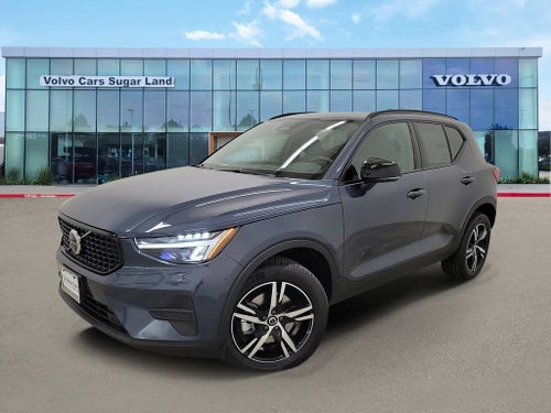 2026 Volvo XC40 B4 Core