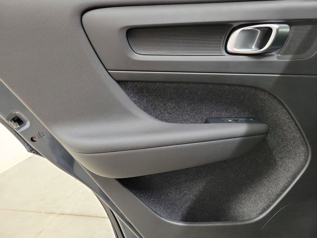 2026 Volvo XC40 B4 Core