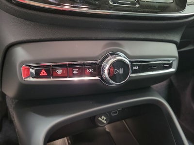 2026 Volvo XC40 B4 Core