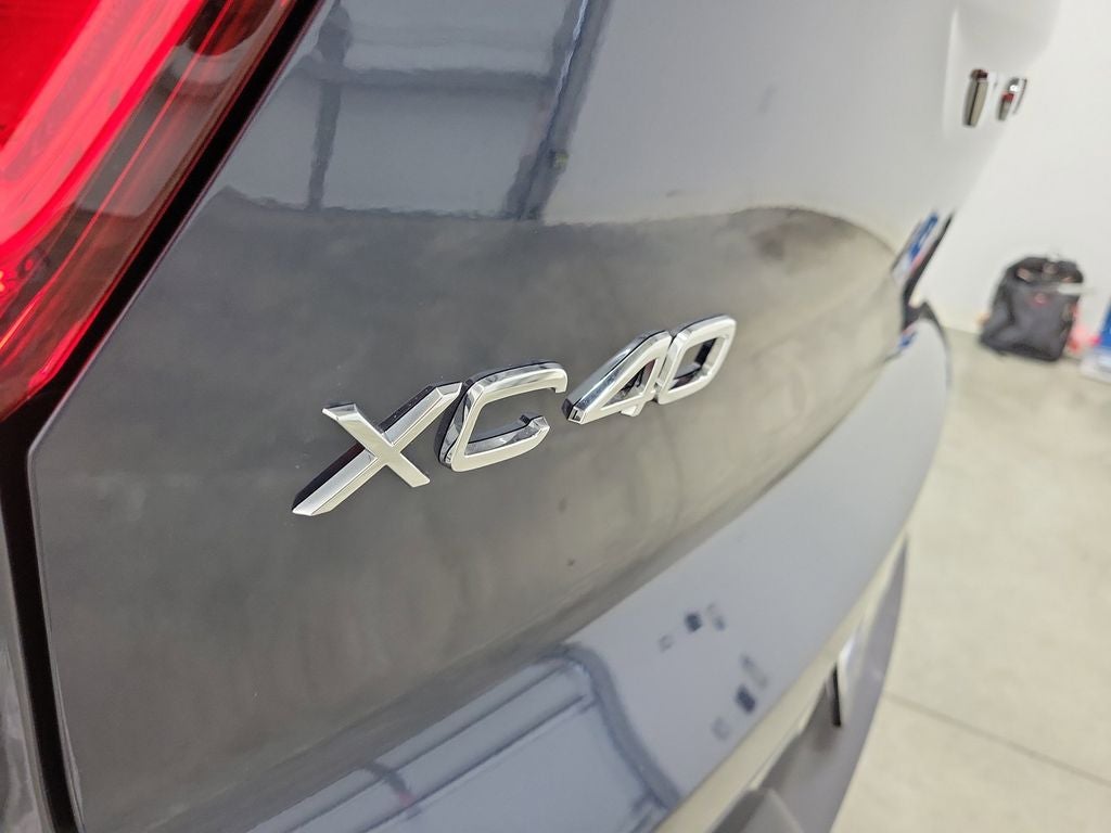 2026 Volvo XC40 B4 Core