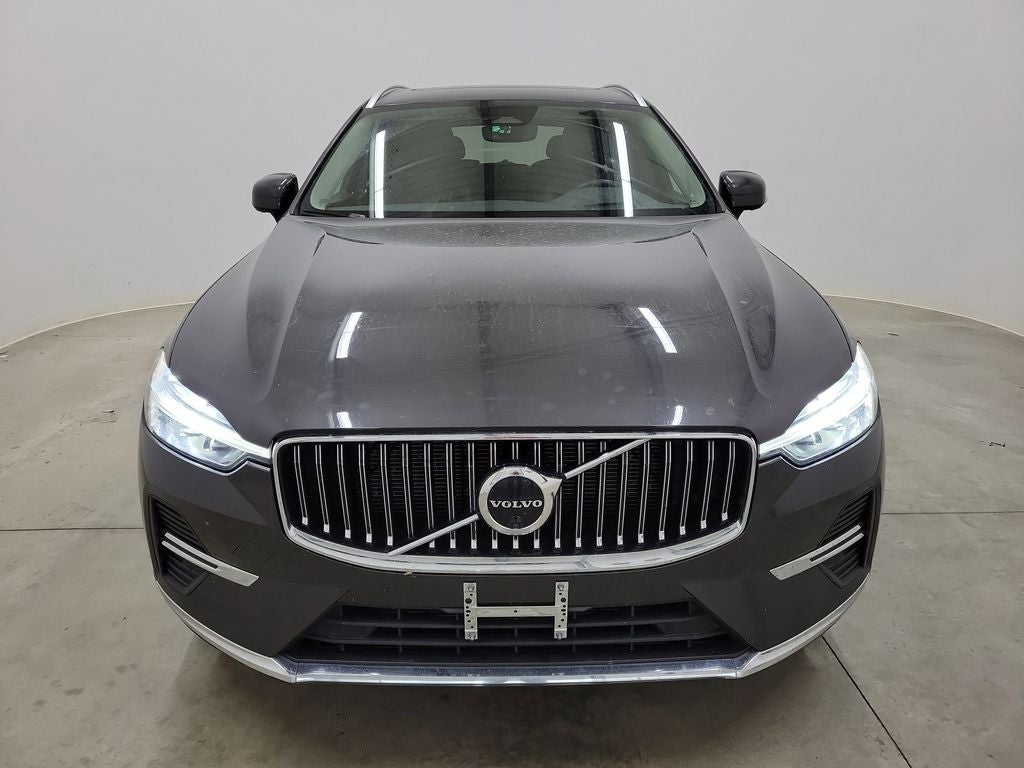 2023 Volvo XC60 B5 Ultimate Bright Theme