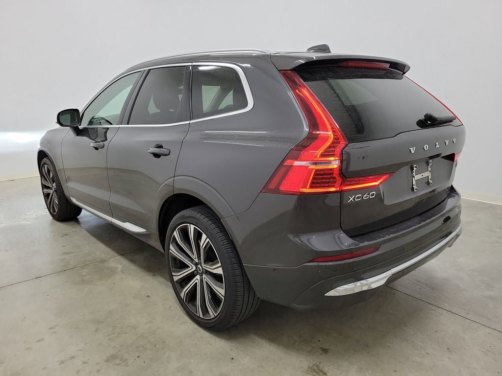 2023 Volvo XC60 B5 Ultimate Bright Theme