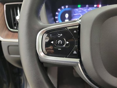 2024 Volvo XC60 B5 Plus Dark Theme