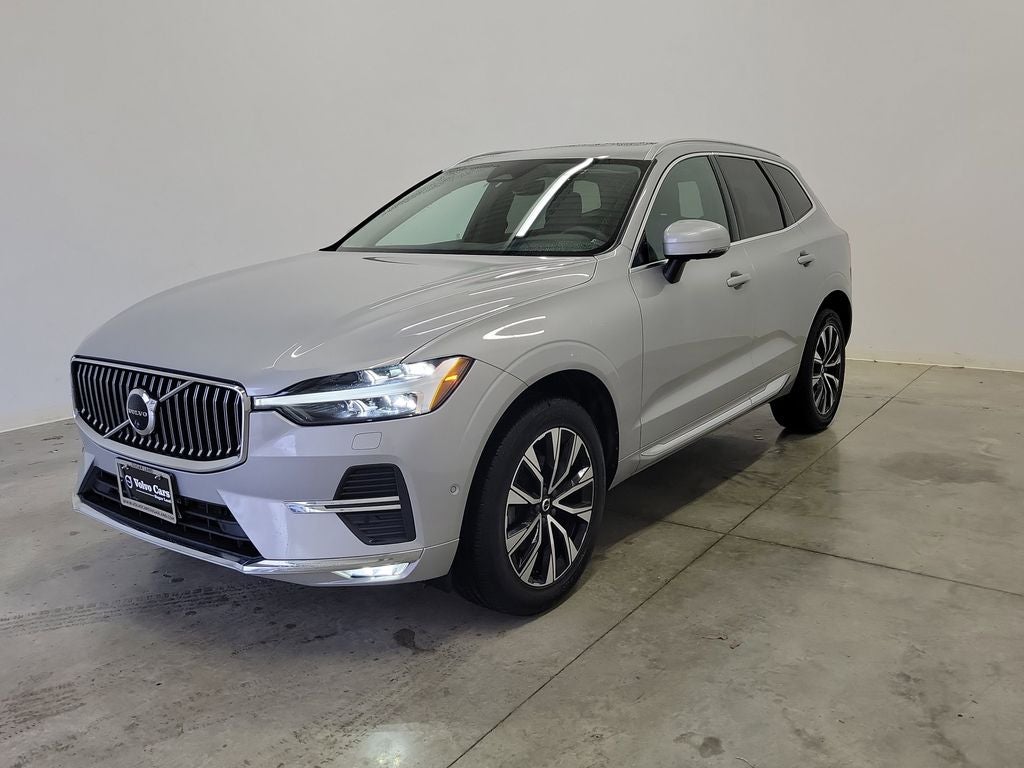 2023 Volvo XC60 B5 Plus Bright Theme