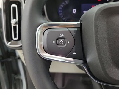 2026 Volvo XC40 B5 Plus