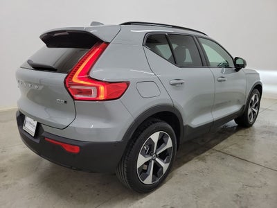 2026 Volvo XC40 B5 Plus