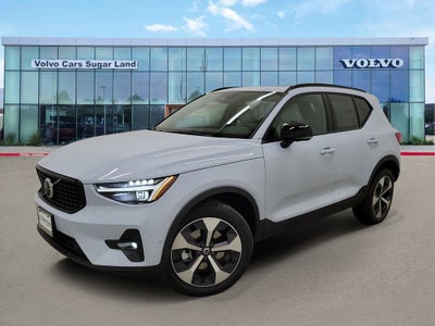 2026 Volvo XC40 B5 Plus