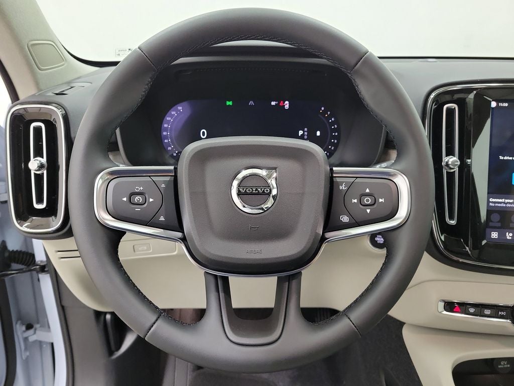 2026 Volvo XC40 B5 Plus
