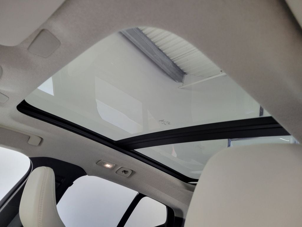 2026 Volvo XC40 PLUS AWD