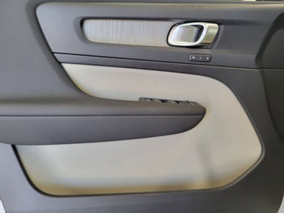 2026 Volvo XC40 PLUS AWD