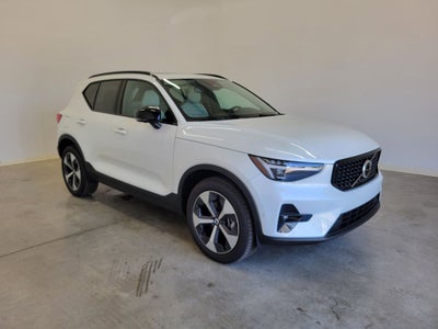 2026 Volvo XC40 PLUS AWD