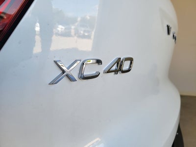 2026 Volvo XC40 PLUS AWD