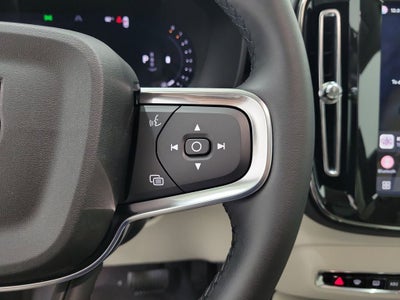 2026 Volvo XC40 B5 Plus