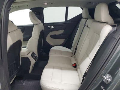 2026 Volvo XC40 B5 Plus