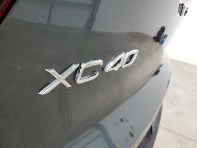 2026 Volvo XC40 B5 Plus