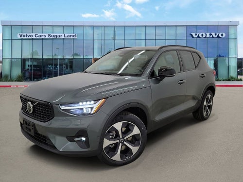 2026 Volvo XC40 B5 Plus