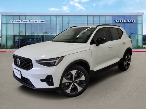 2026 Volvo XC40 B5 Plus