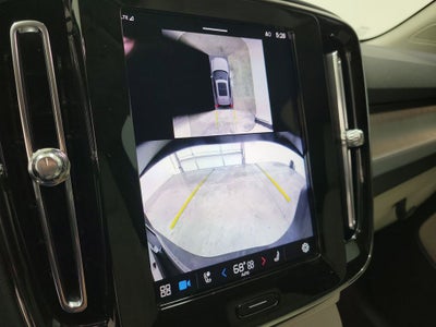 2024 Volvo XC40 B5 Plus Bright Theme