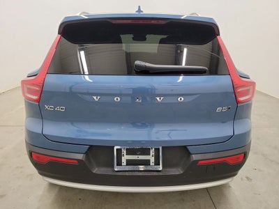 2024 Volvo XC40 B5 Plus Bright Theme