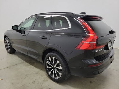 2025 Volvo XC40 B5 Plus Bright Theme