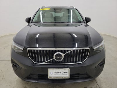 2025 Volvo XC40 B5 Plus Bright Theme