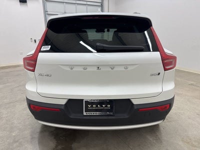 2025 Volvo XC40 B5 Plus Bright Theme