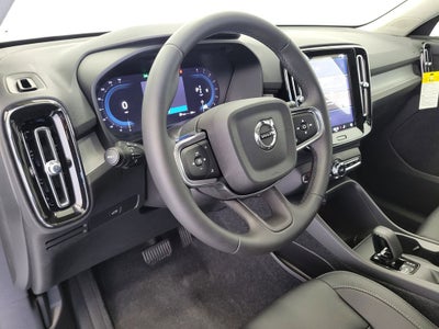 2025 Volvo XC40 B5 Core