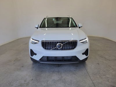 2025 Volvo XC40 B5 Core