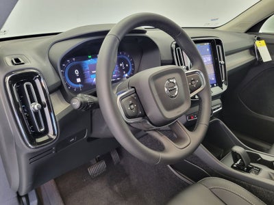 2025 Volvo XC40 B5 Core