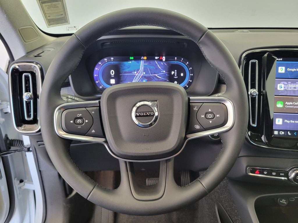 2025 Volvo XC40 B5 Core