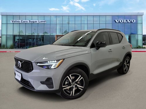 2026 Volvo XC40 B5 Core
