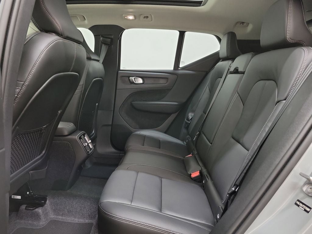 2026 Volvo XC40 B5 Core