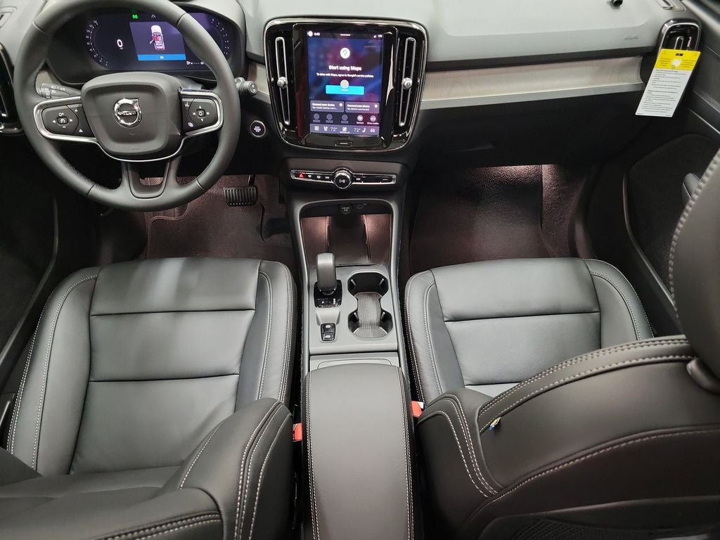 2026 Volvo XC40 B5 Core