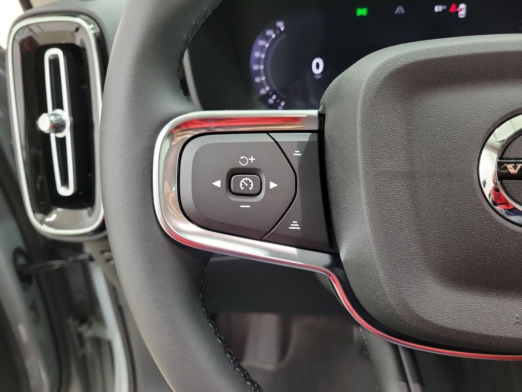 2026 Volvo XC40 B5 Core